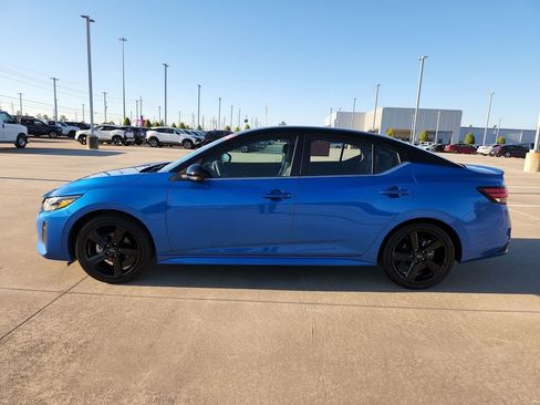 Certified 2024 Nissan Sentra SR w/ SR Premium Package image 8