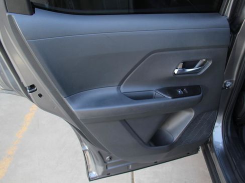 Used 2026 Nissan Kicks SR FWD image 24