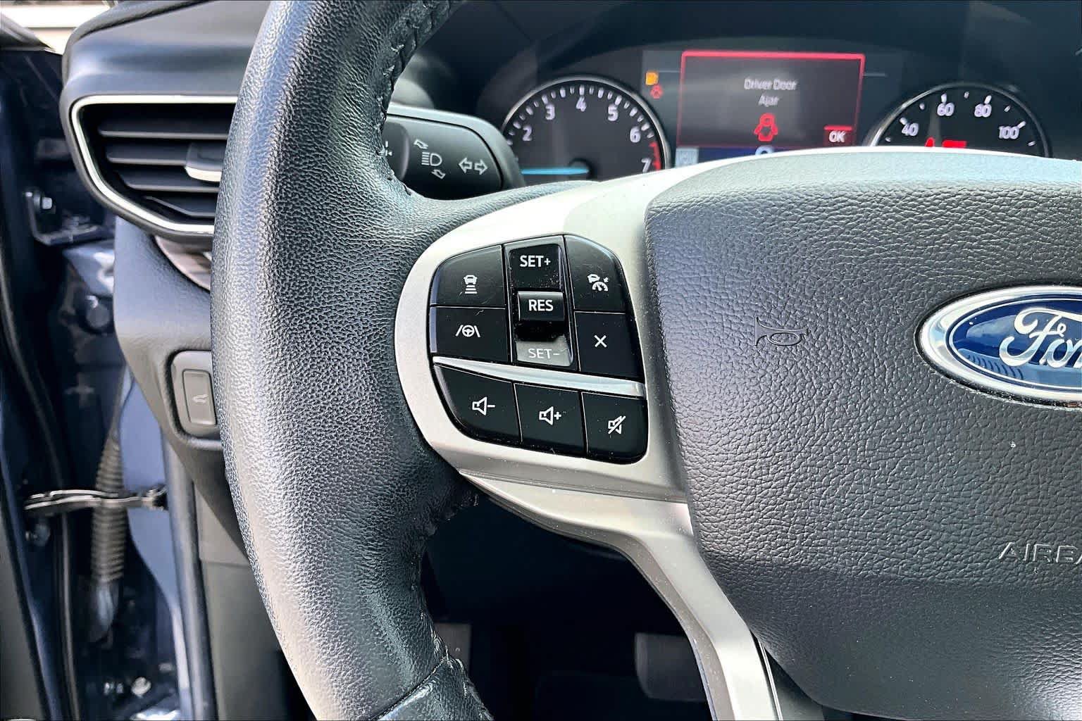 Used 2021 Ford Explorer Limited w/ Equipment Group 301A RWD image 22