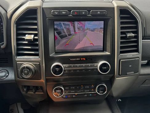Used 2020 Ford Expedition Max XLT w/ Equipment Group 202A AWD/4WD image 35