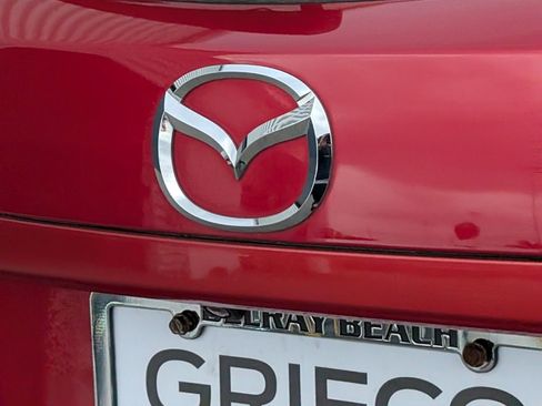 Used 2018 MAZDA MAZDA3 Touring image 17