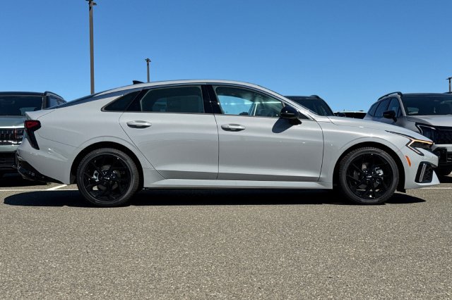 New 2026 Kia K5 GT-Line w/ GT-Line Premium Package FWD image 3
