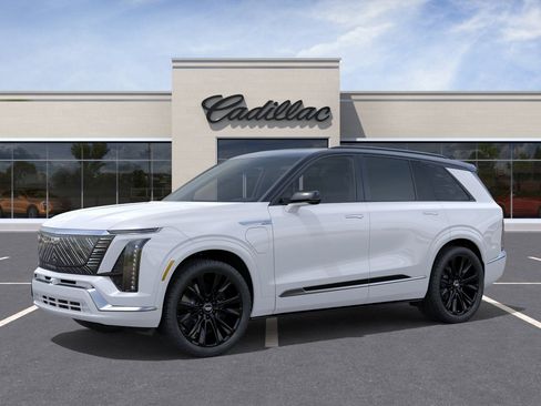 New 2026 Cadillac Vistiq Platinum image 2