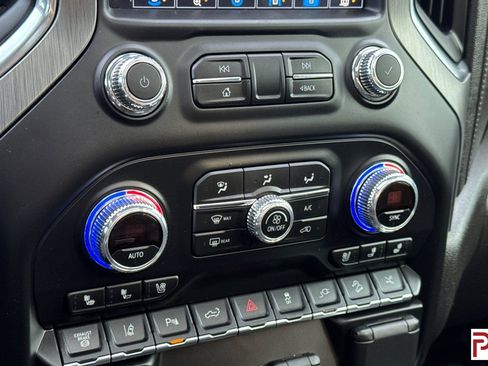 Certified 2023 GMC Sierra 3500 Denali w/ Denali Black Diamond Edition image 24