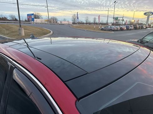 Certified 2024 Ford Edge SEL w/ Convenience Package image 5