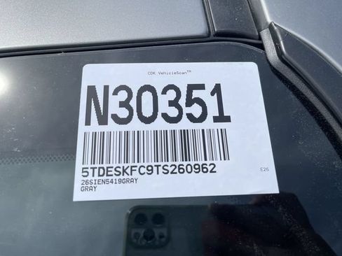 New 2026 Toyota Sienna Platinum AWD/4WD image 26