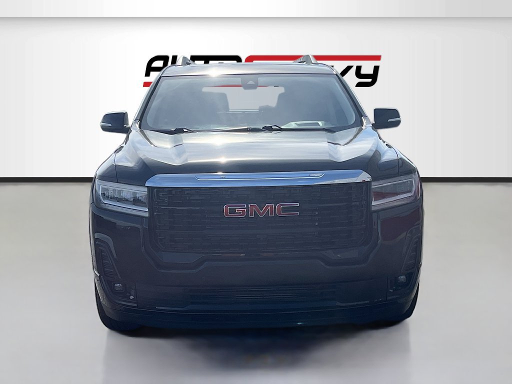 Used 2023 GMC Acadia Denali w/ Denali Ultimate Package AWD/4WD image 2