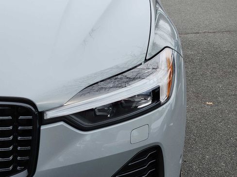 Used 2025 Volvo XC60 T8 Plus w/ Protection Package Premier image 9