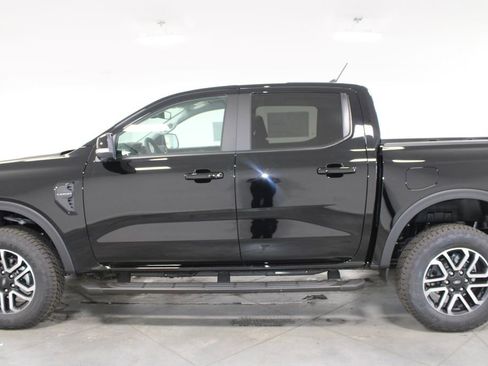 New 2025 Ford Ranger Lariat w/ FX4 Off-Road Package image 5