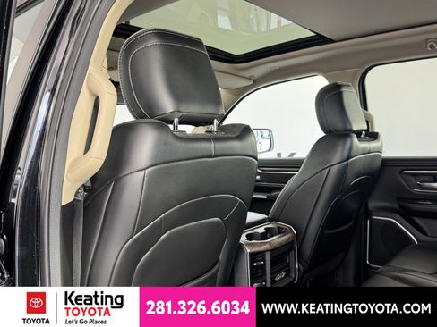 Used 2019 RAM 1500 Laramie RWD image 16
