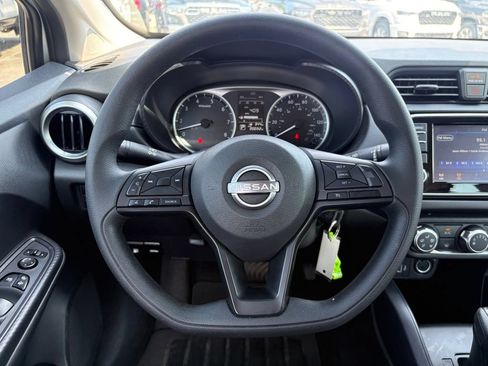 Used 2025 Nissan Versa S w/ Trunk Package FWD image 15