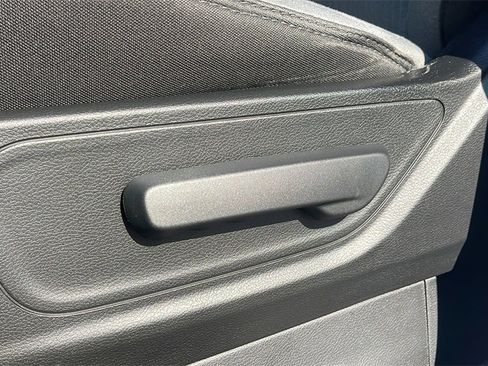 Used 2021 RAM 1500 Big Horn image 11