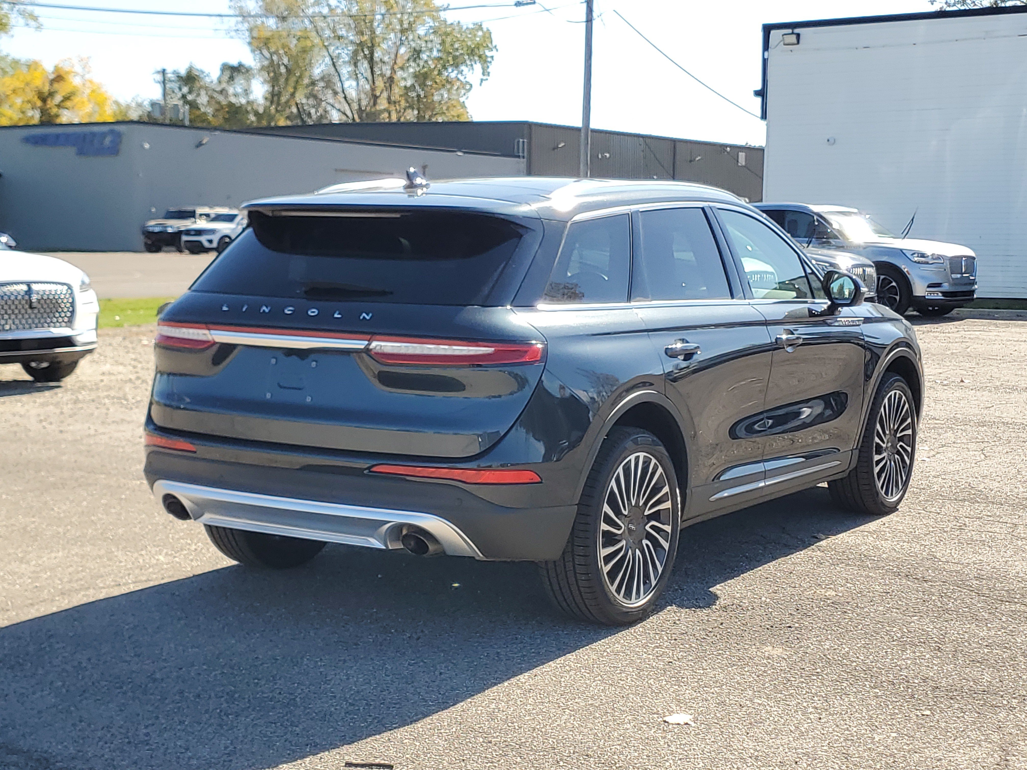 Certified 2021 Lincoln Corsair Reserve AWD/4WD image 6