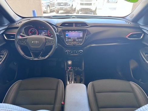 Used 2023 Chevrolet TrailBlazer RS w/ Sun and Liftgate Package AWD/4WD image 13