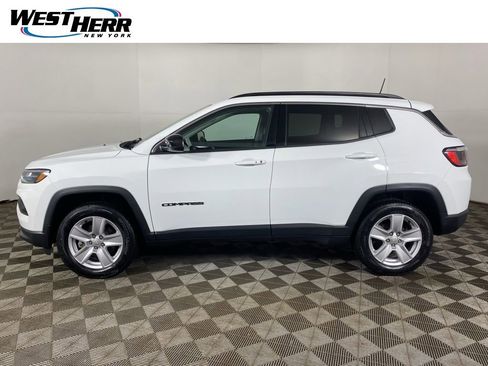 Used 2022 Jeep Compass Latitude w/ Convenience Group AWD/4WD image 24