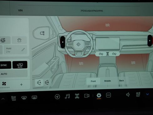 Used 2023 Rivian R1S Adventure image 32