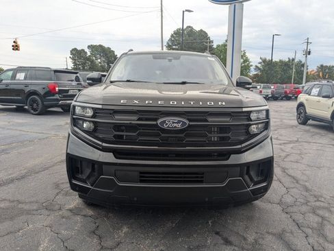 Certified 2025 Ford Expedition Max Active AWD/4WD image 3