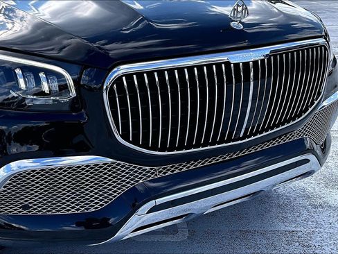 Used 2022 Mercedes-Benz Maybach GLS 600 Maybach GLS 600 image 28