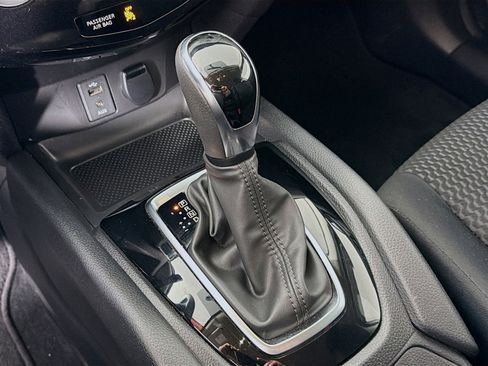 Used 2018 Nissan Rogue Sport S w/ S Appearance Package image 18