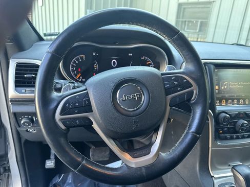Used 2017 Jeep Grand Cherokee Limited w/ Luxury Group II AWD/4WD image 16
