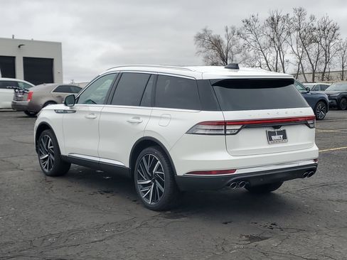 New 2026 Lincoln Aviator Reserve AWD/4WD image 3