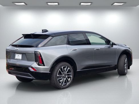 New 2026 Cadillac Optiq Sport 2 image 4