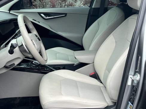 Used 2023 Kia Niro Wind image 9