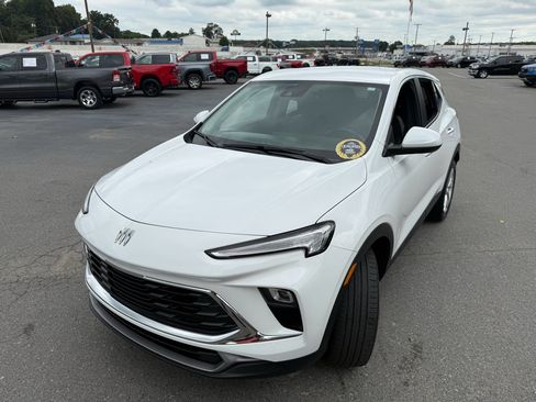 Used 2024 Buick Encore GX Preferred FWD image 15