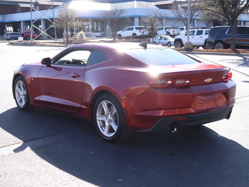 Used 2019 Chevrolet Camaro LT image 5