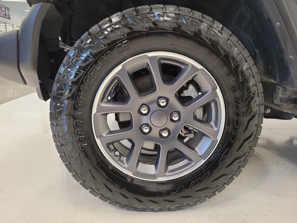 Used 2023 Jeep Wrangler Unlimited Sport AWD/4WD image 7