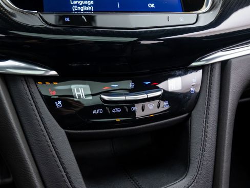 Certified 2024 Cadillac XT6 Sport w/ LPO, Floor Liner Package image 26