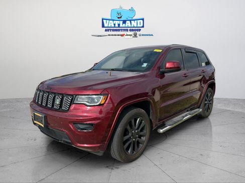 Used 2020 Jeep Grand Cherokee Altitude AWD/4WD image 1