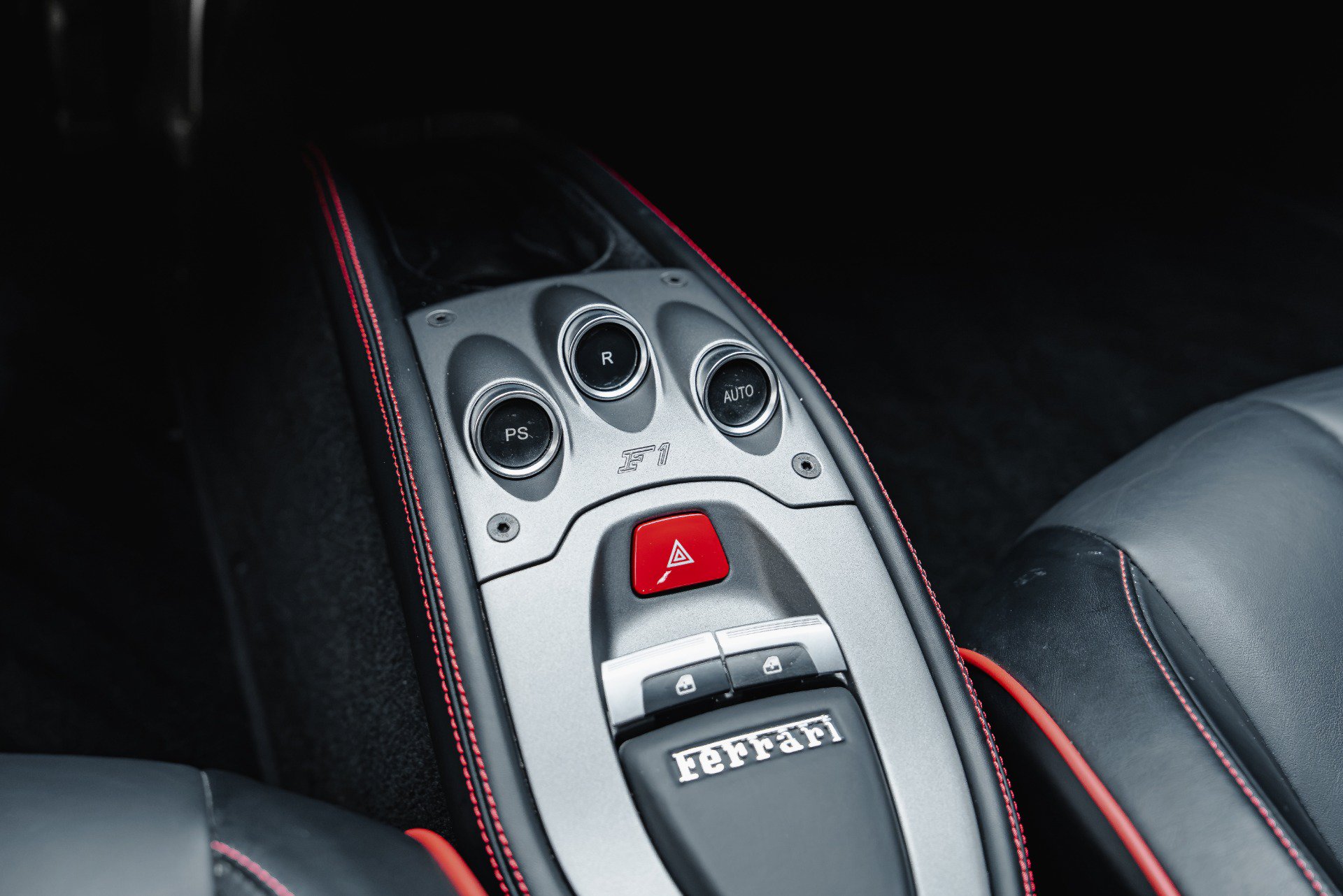 Used 2013 Ferrari 458 Italia Coupe RWD image 50