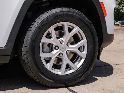 Used 2022 Jeep Grand Cherokee Limited image 69