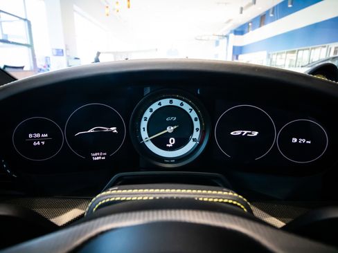 Used 2024 Porsche 911 GT3 image 21