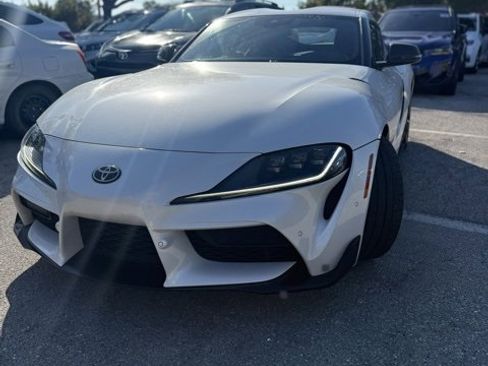 Used 2022 Toyota Supra Premium w/ Driver Assist Package image 4