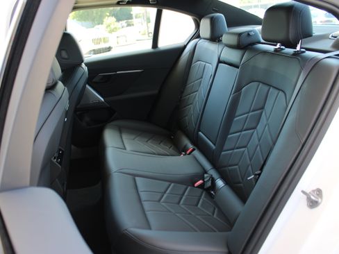 Used 2026 BMW 530i w/ Premium Package RWD image 24