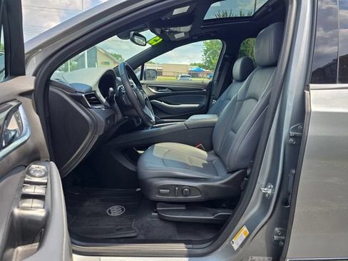 Used 2023 Buick Enclave Essence w/ Experience Buick Package AWD/4WD image 17