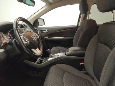 Used 2018 Dodge Journey SE w/ Connectivity Group FWD image 17
