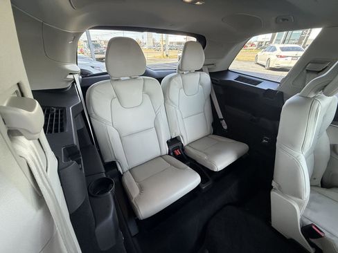 Used 2023 Volvo XC90 T8 Ultimate image 42