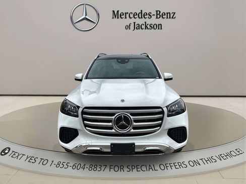 Certified 2024 Mercedes-Benz GLS 450 4MATIC image 8