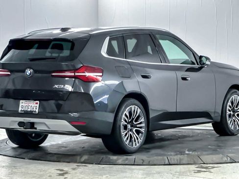 Used 2025 BMW X3 xDrive30i w/ Convenience Package image 2