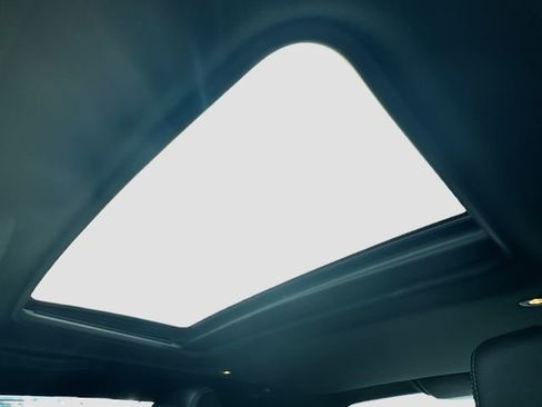 Used 2014 Dodge Challenger SRT8 image 14