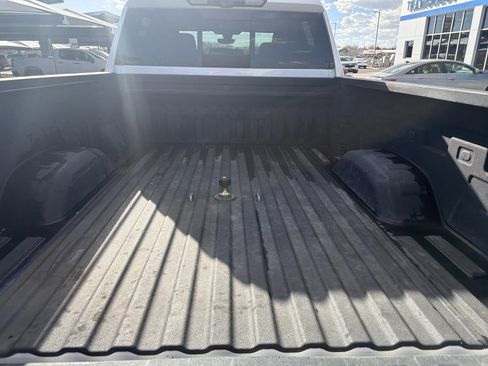 Used 2022 GMC Sierra 2500 Denali w/ Technology Package AWD/4WD image 9