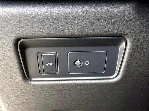 New 2025 Jaguar F-PACE R-Dynamic S image 27