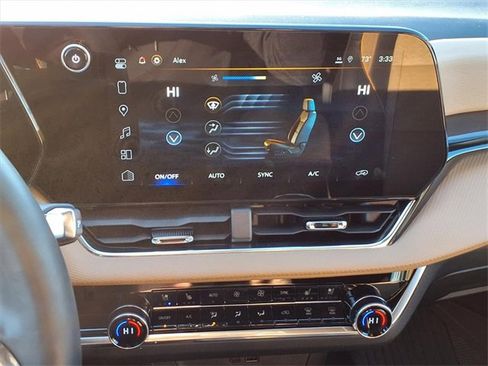 Used 2025 Chevrolet Equinox ACTIV w/ Safety and Technology Package image 8