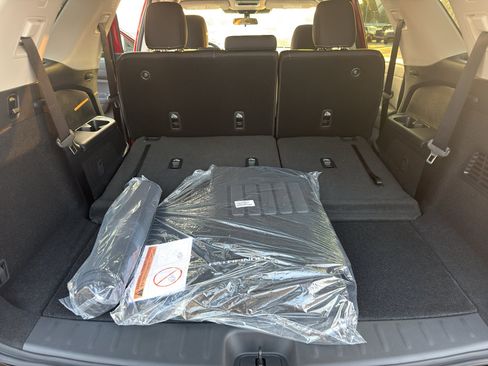 New 2026 Nissan Pathfinder SV AWD/4WD image 37