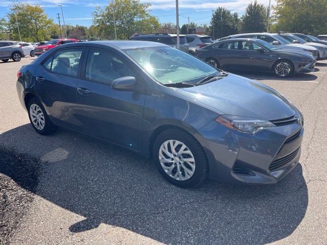 Used 2017 Toyota Corolla LE FWD image 7