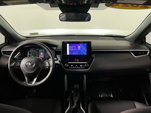 Certified 2024 Toyota Corolla Cross AWD Hybrid image 22