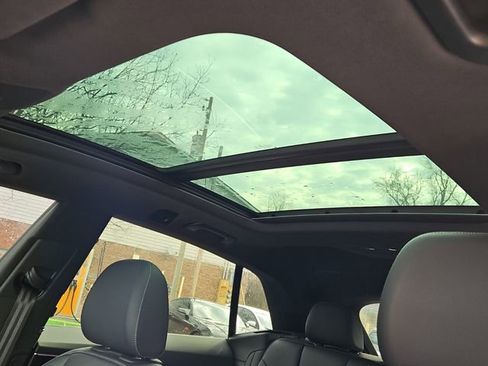 Used 2022 Audi Q8 Premium Plus image 10